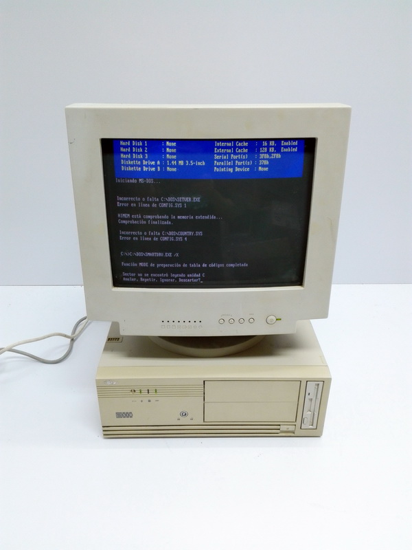 ordenador fujitsu s 510 cpu_pantalla lite-on plastico funciona 51_5x37x42 1u